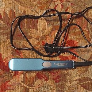 BaByliss Nano Titanium Mini Hair Straightener